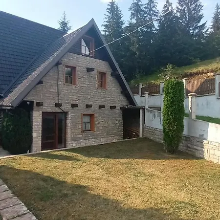 Bella Vlasic Villa Mudrike